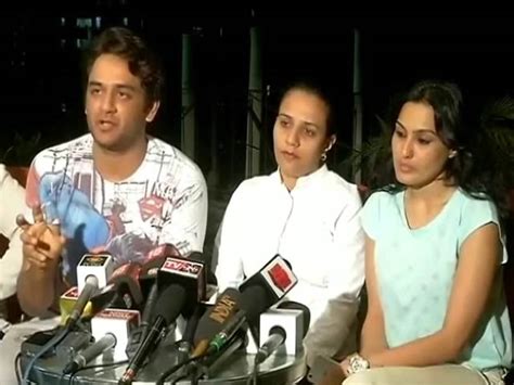 Pratyusha Banerjees Friends Offer To Reveal All To Cops