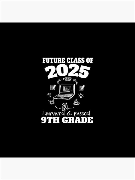 badge copie de la future classe de 2025 j ai survécu à l obtention du diplôme de 9e année