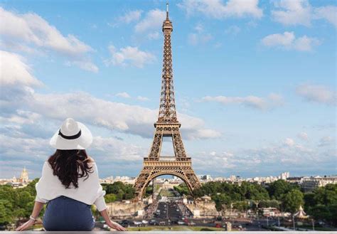 46 Perfect Paris Captions For Instagram