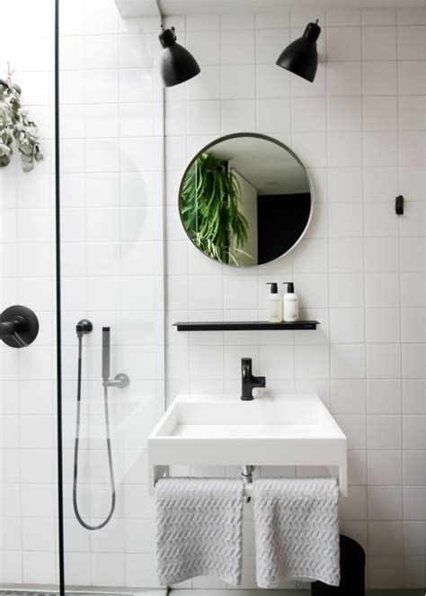 Small Minimalist Bathrooms Can Still Have Plenty Of Charm — Heres
