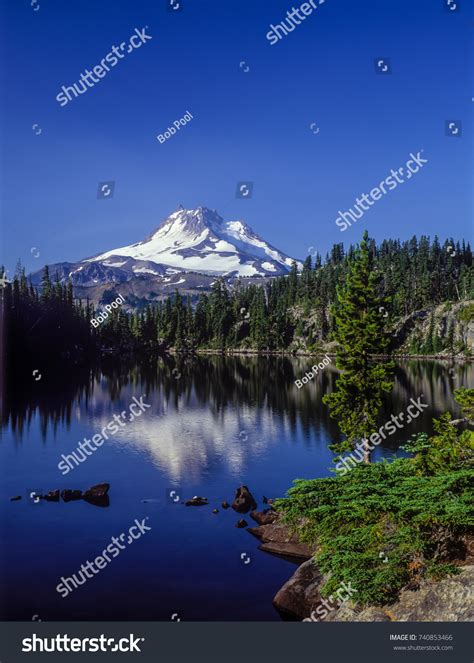 Mt Jefferson Reflected Hilda Lake Cascade Stock Photo 740853466