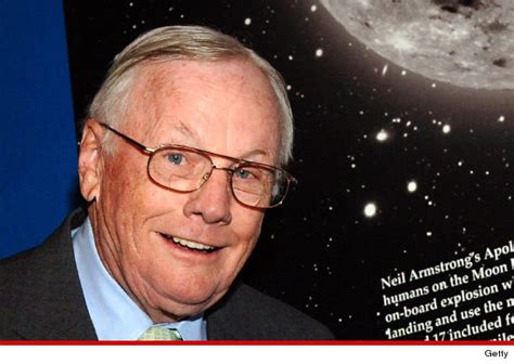 Neil Armstrong Dead First Man On Moon Dies At 82
