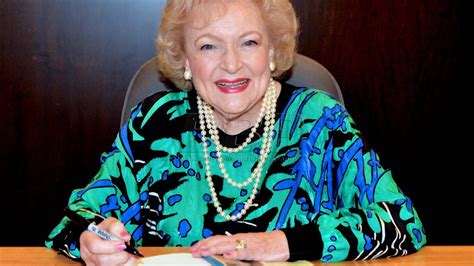 betty white died three weeks before her 100th birthday cause of death is given world today news