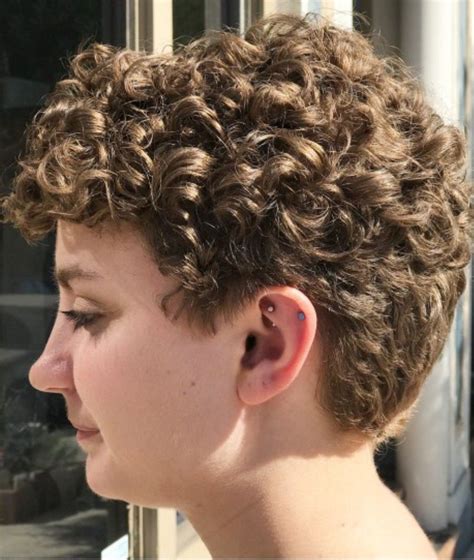 23 styles for a curly pixie cut to ask for. Pin on short hair