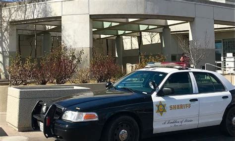 La Sheriffs Custody Assistant 25 Arrested For Forcing A Dui Suspect