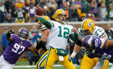 Packers Aaron Rodgers Throws Off Defenders With His Voice The New