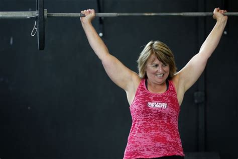 Older Women Find New Life With Weight Lifting The Blade