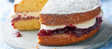 Aggregate More Than 69 Fluffy Victoria Sponge Cake Best