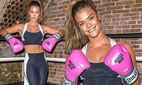 Nina Agdal Shows Off Her Incredible Abs In The Boxing Ring At Protein Shake Launch Daily Mail