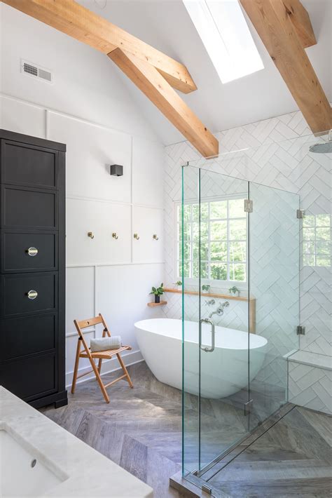 Modern Farmhouse Style Bathroom Design With White Double