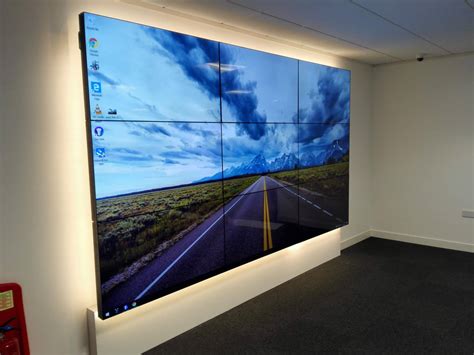 Phillips 3x3 Video wall package - AVE Services
