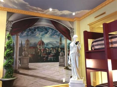 Roman Room Picture Of Fantasyland Hotel And Resort Edmonton Tripadvisor