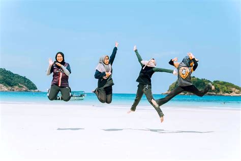 Pakej pulau redang 2020 | pulau redang merupakan destinasi popular yang tercantik di pantai timur semenanjung malaysia. Dengan RM150, Gadis Ini Dapat "Island-Hopping" ke Pulau ...