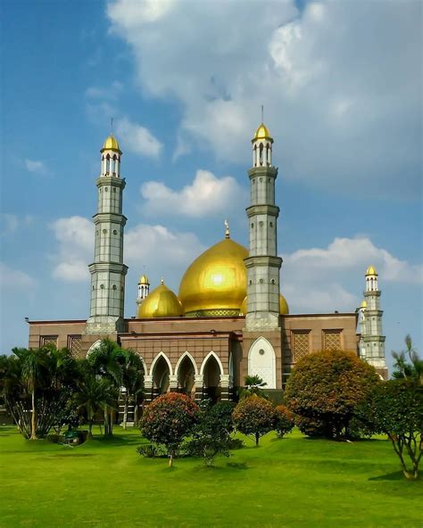 Top Download Gambar Masjid Kubah Emas Goodgambar