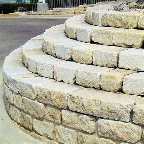 Fort Worth Grass And Stone Milsap Sawcut Stone