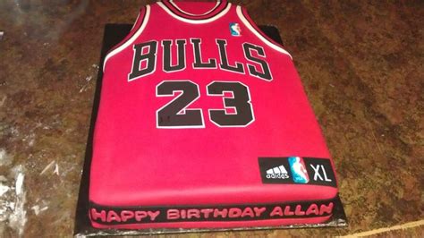 Bulls Jersey Cake With Buttercream Frosting Covered With Fondant Jersey Basketball Cake