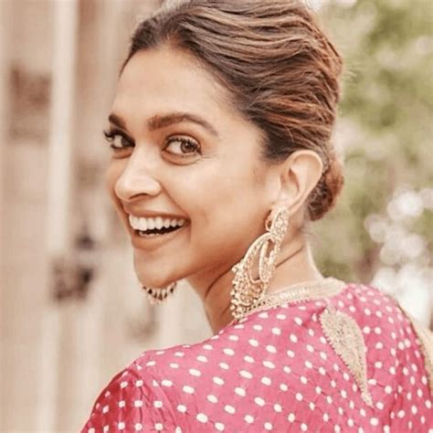 Alia Bhatt Deepika Padukone And More A Look At Bollywood Stars Who Never Graduated From College
