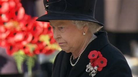 Remembrance Sunday Queen Leads Tributes At Cenotaph Bbc News