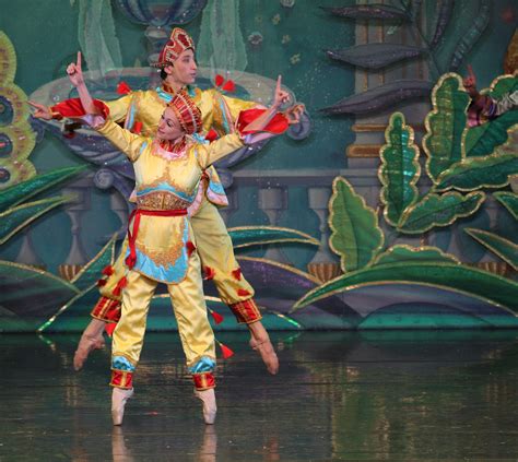 Chinese Variation Of Moscow Ballets Great Russian Nutcracker In