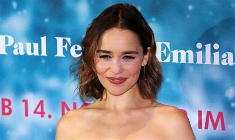 Emilia Clarke Asegura Que Fue Presionada Para Aparecer Desnuda En Game