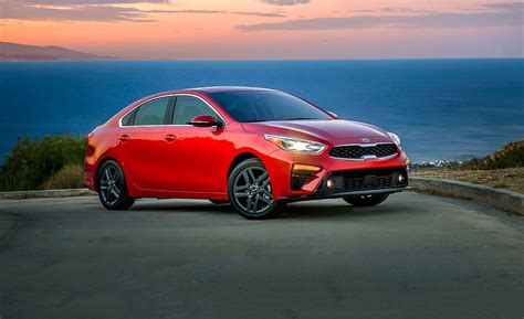 2019 Kia Forte Sedan Revealed And It Looks Great News Car And Driver