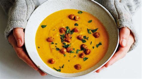 This Spicy Carrot And Chickpea Soup Recipe Is Vegan And Healthy Hello