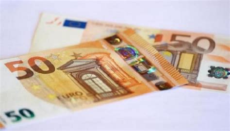 تحويل 2021 rub إلى eur (ما كم 2021 الروبل الروسيإلى اليورو) عبر الإنترنت بأحدث أسعار الصرف ، مخطط التاريخ وأداة أسعار الصرف لموقعك كم تبلغ 2021 الروبل الروسيs to اليورو? تعرف على سعر اليورو في مصر اليوم الخميس 25 فبراير 2021