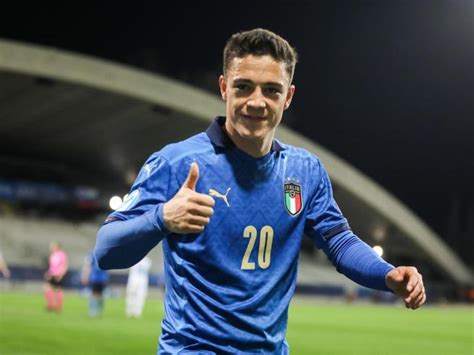 Raspadori joined the youth academy of sassuolo in 2009. Mancini: «Raspadori agli Europei 2021 può essere il nostro ...