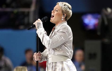 Awards And Events Super Bowl National Anthem Singer Singing The