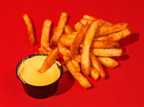 Fry Wars Taco Bell Is Bringing Back Nacho Fries As Mcdonalds Prepares