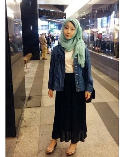 Ootd Hijab Rok Korean Style Foto Candid Kekinian