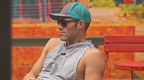 7news brings you the latest big brother 2021 news from australia. 'Big Brother' Spoilers: HoH Enzo Makes Nominations - Who's ...