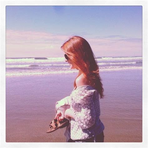 Kristen Luman Strollin The Beach Beautiful Redhead Beauty Beautiful