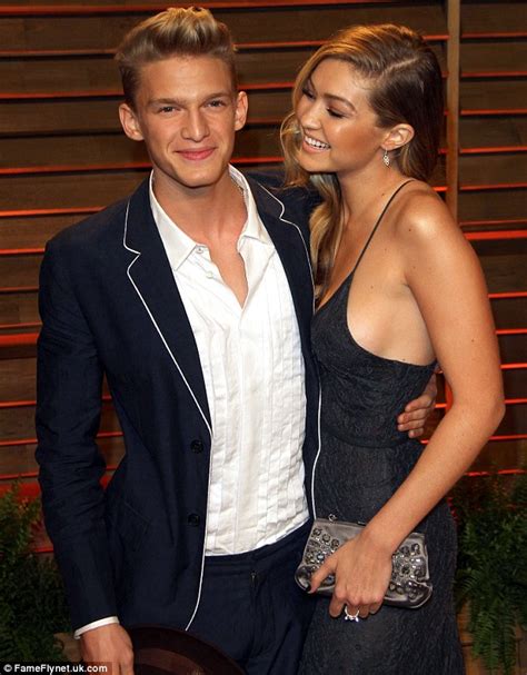 Cody simpson doesn't have a girlfriend right now. Cody Simpson parties with Sports Illustrated girlfriend ...