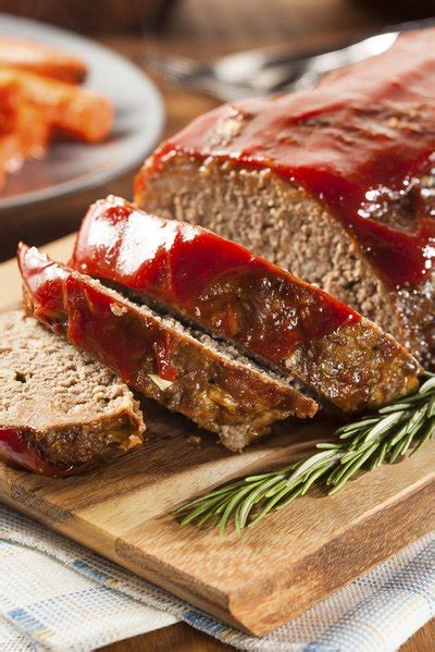 Made with ground beef, bread crumbs, and a sweet and tangy ketchup based glaze topping. How to Cook Meatloaf in the Microwave | LIVESTRONG.COM