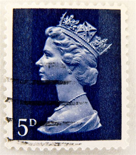 Beautiful Old English Stamp Gb Uk 5d Machin Windsor Pre De Flickr