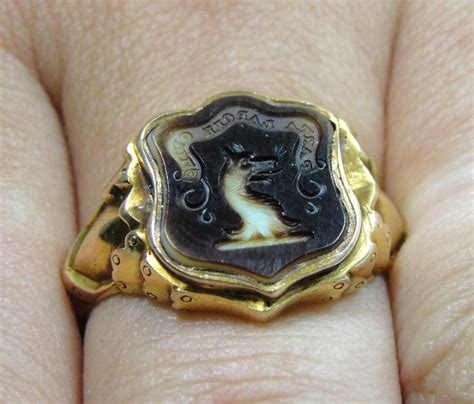 Antique 15kt Yellow Gold Intaglio Carved Agate Wax Seal Signet Ring