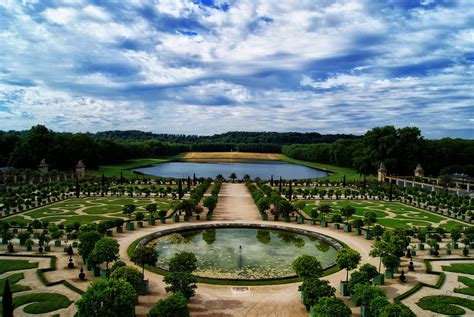 Your garden mirrors your life style حديقتك مرآة تعكس ثقافتك ورقيّك 📲٠٥٦٠٠٠٤٠٦٠ 📧 info@thegardenpalace.com. Palace of Versailles, Paris, France - Traveldigg.com