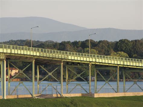 Fort Loudon Bridge