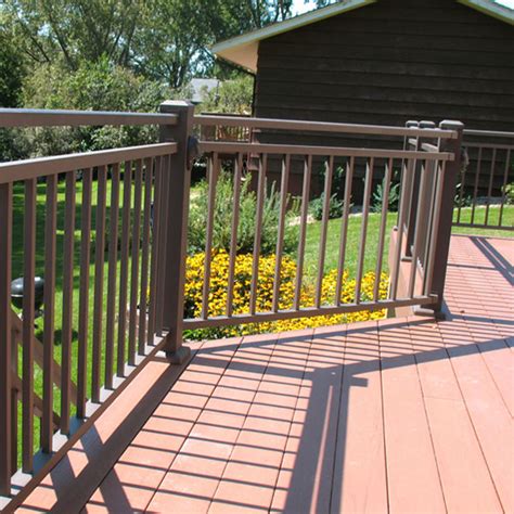 Rail kits include top and bottom rails, square spindles, plus top and bottom brackets. Railing Image Gallery - Westbury Riviera Aluminum ...