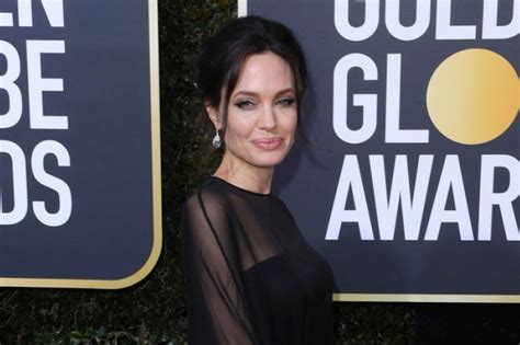 Złote Globy 2018 Angelina Jolie W Czarnej Sukience Z Kim Była Partypl