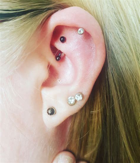 Brand new rook piercing! Now up to 16 piercings ^_^ : piercing
