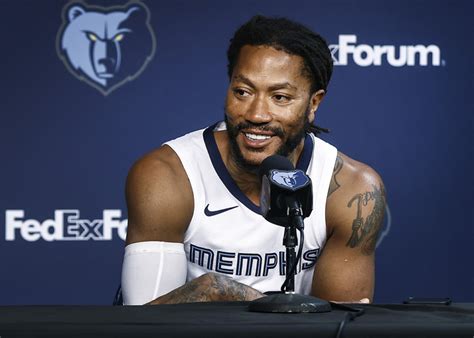Calkins Fifteen Years Later Derrick Rose Is Back In Memphis As A