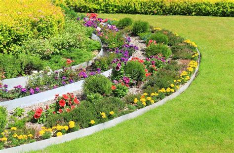 Decorative Flowerbed On A Lawn Stock Image Image Of Flowerbeds
