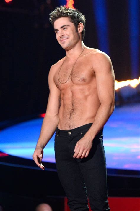 Flashback To Zac Efron S Glorious Shirtless Moment At The Mtv Movie