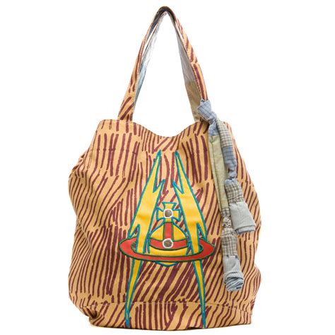 Vivienne Westwood によるethical Africa Collectionの第3弾が発売開始。