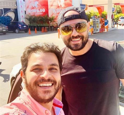 محمد رمضان يهاجم عمرو أديب مرة أخرى (فيديو). صدفة.. تجمع أحمد صلاح حسني ومحمد رشاد في "بنزينة" | نجوم ...