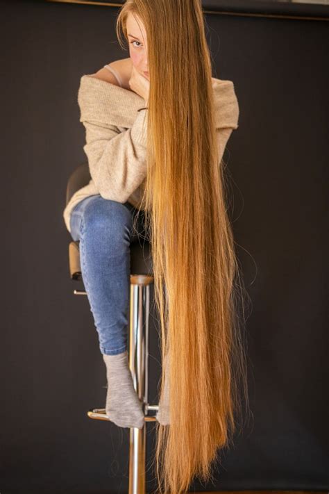 Photo Set Emilies Length Photoshoot Realrapunzels Long Hair