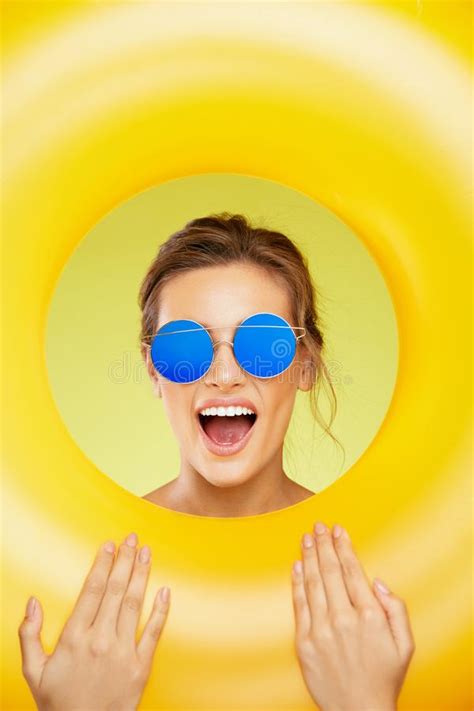 Beautiful Woman In Stylish Sunglasses In Summer Stock Image Image Of Female Glamour 112992881