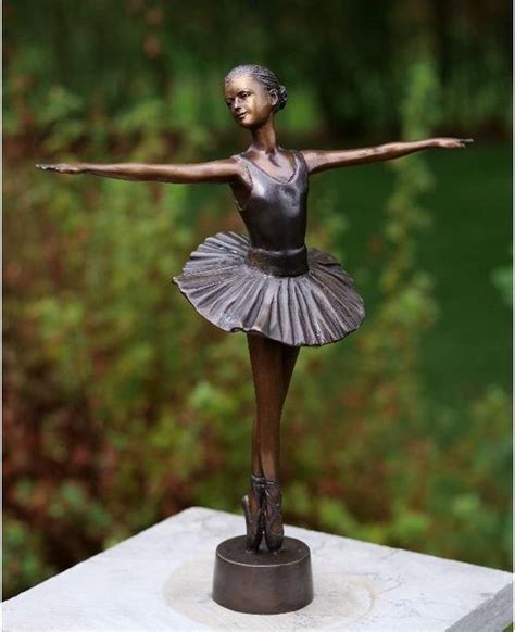 Tuinbeeld Klassiek Bronzen Beeld Ballerina Bronzartes 32 Cm